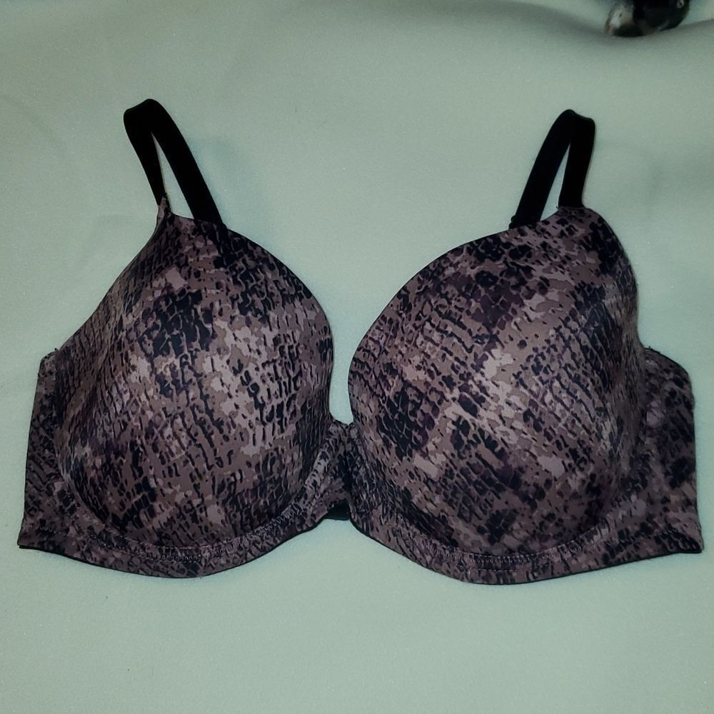Victoria Secret Pink Wear Everywhere Lightly Lined Snakeskin Print Bra 36DD